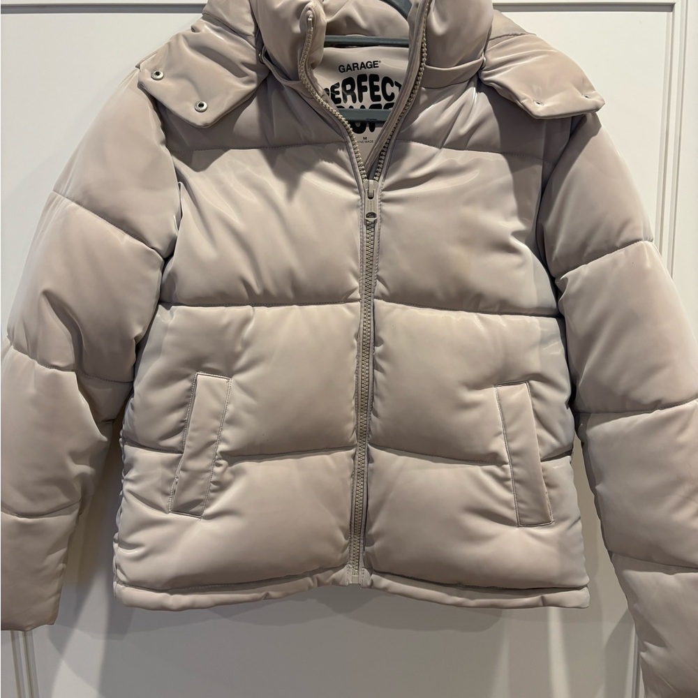 Garage Women’s Puffer Jacket light tan